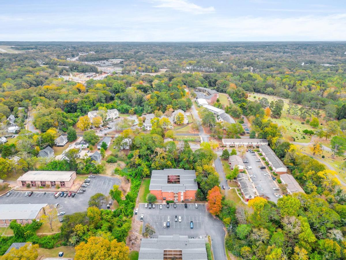Classic City Getaway - 1 Mile Walk To Sanford Stadium! Атенс Экстерьер фото